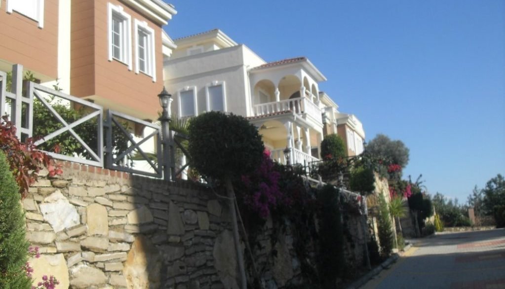 VLUU L100, M100  / Samsung L100, M100