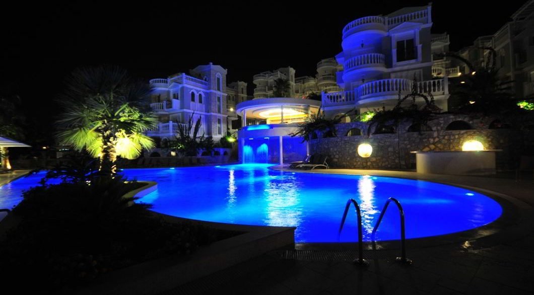 221-2de47b906e9ffeee772944ad8b624c35_farkbilisim.com_1129X750--a-4-