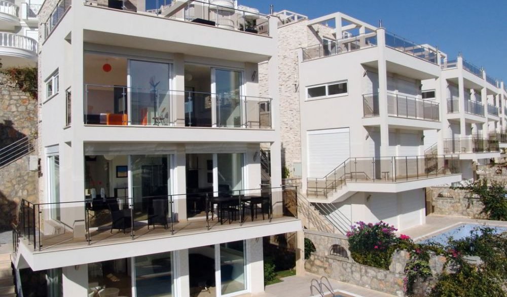 221-9a2d0998016eacd19cb9ead46cbfd9f3_farkbilisim.com_1000X750--a-4-